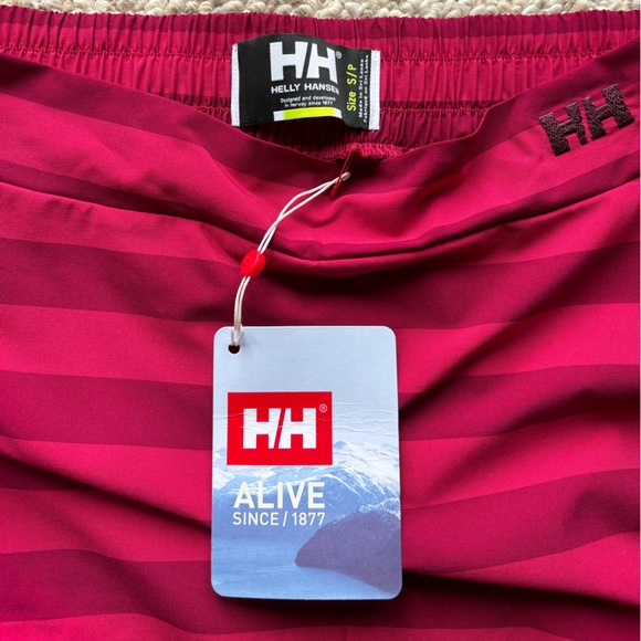 Helly Hensen quick dry Athletic Skirt - Picture 2 of 5